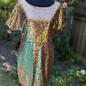 Hansy Gold Sequin mini dress size 2XL